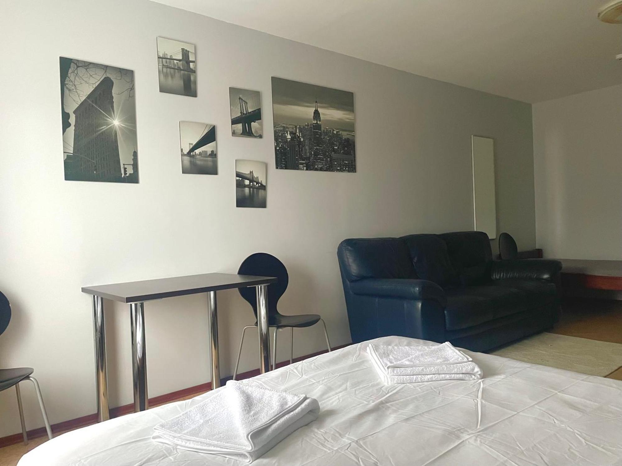 Central Hostel เยลกาวา ภายนอก รูปภาพ